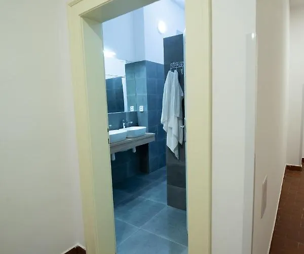Women's Only - Female Only Hostel *
