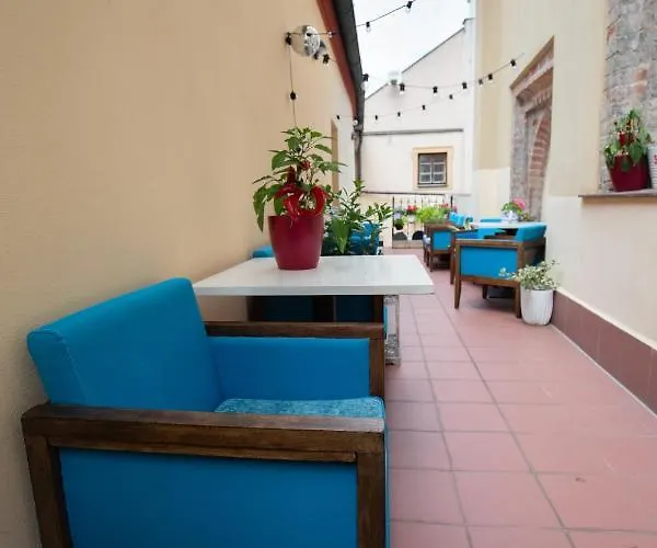 Hostel Women's Only - Female Only