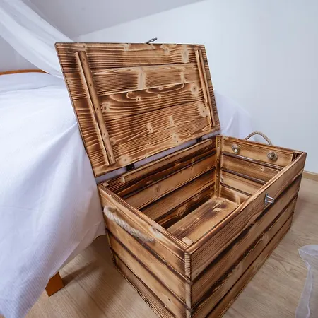 Hostel Women's Only - Female Only *