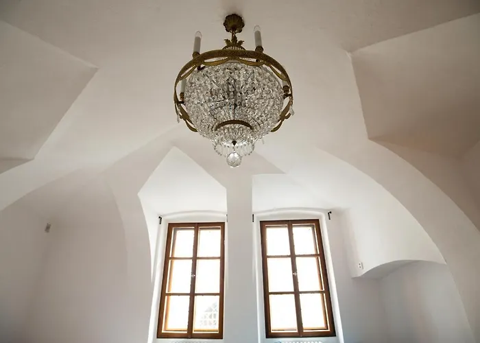 Women's Only - Female Only * Прага