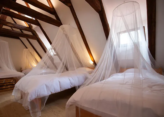 Women's Only - Female Only Прага