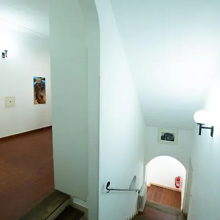 Women's Only - Female Only * Praga