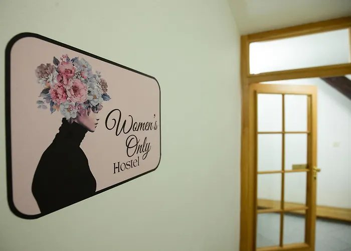 Women's Only - Female Only * Πράγα