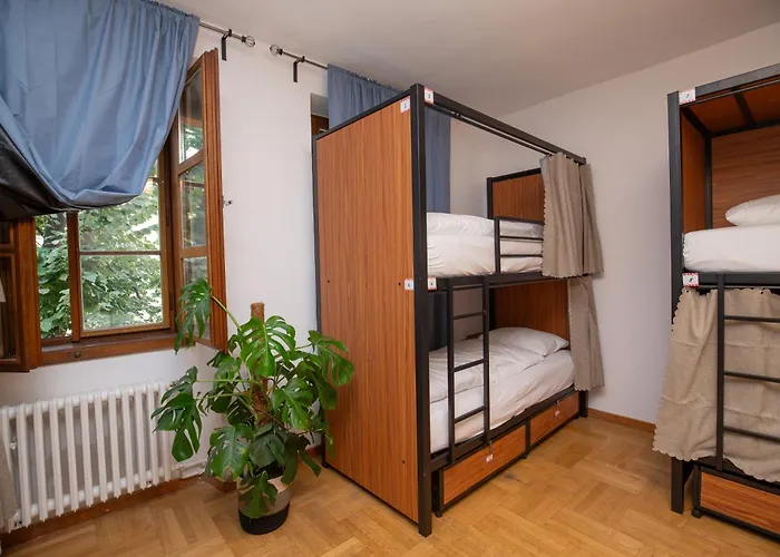 Hostel Women's Only - Female Only